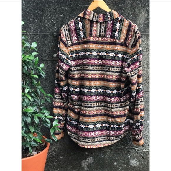 Vintage Button Up - Picture 4 of 6